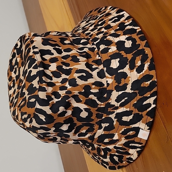 Kate Spade leopard printed bucket hat - Picture 1 of 4